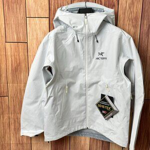 Arc'teryx Men's White and Grey Jacket